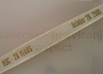 lesena žlica ročaj.jpg